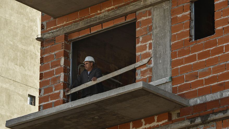 El Gobierno vigilará precios, costos y abastecimiento de materiales de la construcción para evitar que se encarezcan más que la inflación