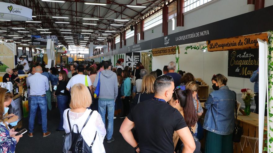 Pasillos llenos de visitantes este sábado en la Feria Gran Canaria Me Gusta