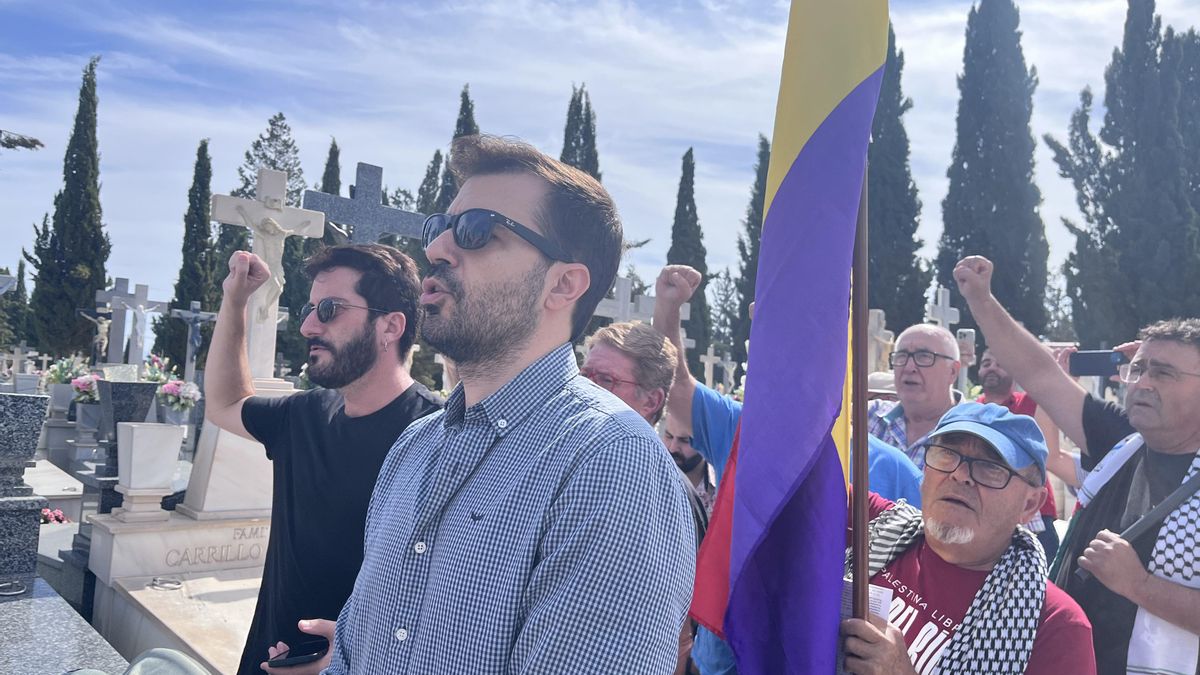 국제 노래의 Podemos 대표