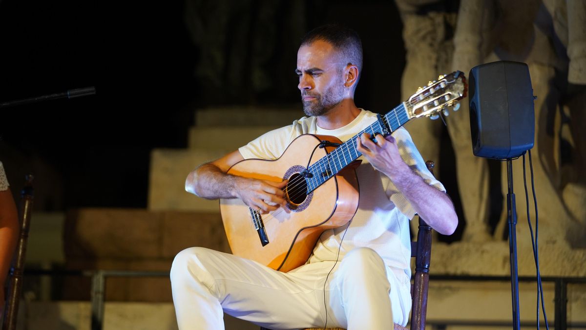 El concierto de Lela Soto en la Plaza Conde de Priego en la Noche Blanca del Flamenco