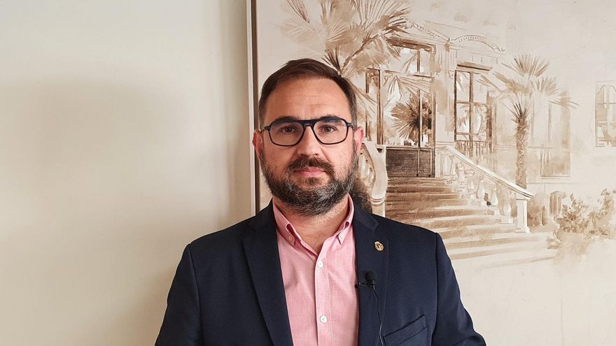 El alcalde de Lorca: "Gritaban que querían pegarle fuego al edificio con nosotros dentro"