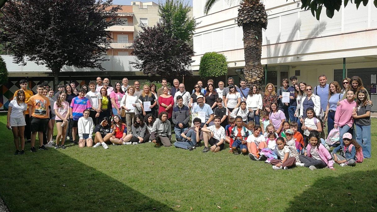 La Junta premia a los periódicos escolares del IES Emilio Canalejo Olmeda y del CEIP Aurelio Sánchez