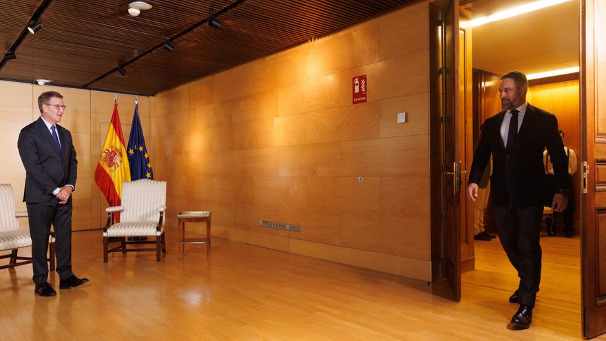 Feijóo no logra ejercer de vacuna contra Vox ni dar mayor autonomía a los barones en sus 15 meses al frente del PP