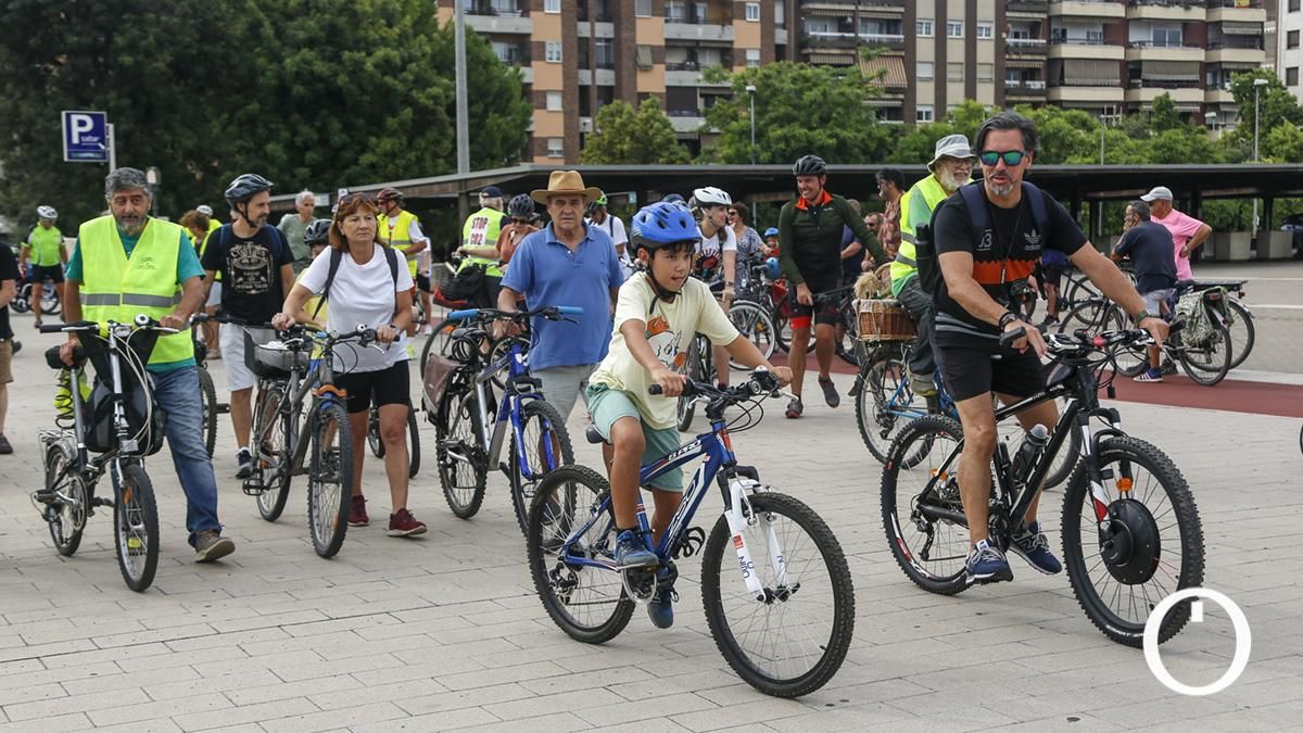 Manifestación de la Plataforma Carril Bici por una movilidad, saludable, segura y sostenible