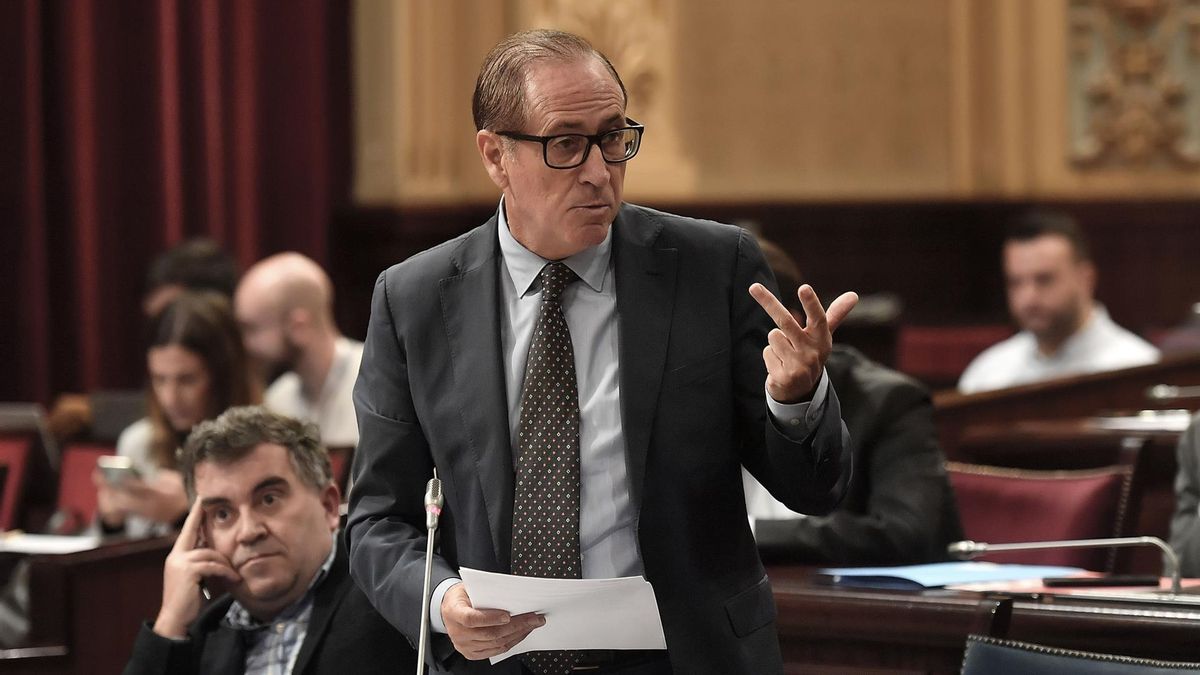El PP exigeix esborrar de l'acta del Parlament l'al·lusió al suposat benefici d'un conseller amb la nova llei de ports