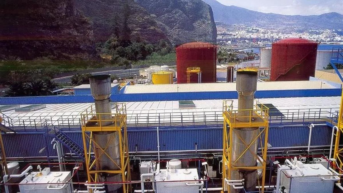 Transición autoriza  reforzar la seguridad del suministro eléctrico en La Palma