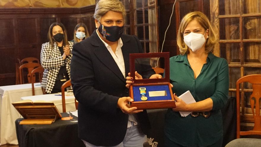 Los Llanos entrega la Medalla de Oro de la Ciudad al IES Eusebio Barreto Lorenzo