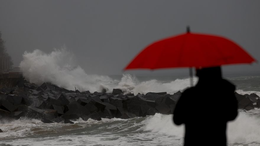 The sea storm will continue until Friday, and the Constitution Bridge will lead to stable weather and higher temperatures