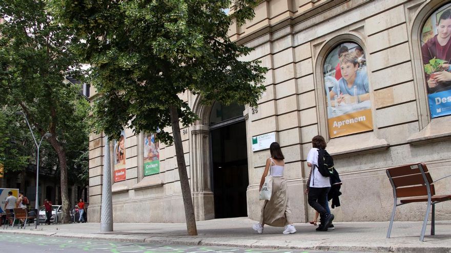 El reputado colegio Jesuïtes de Casp de Barcelona, acorralado por abusos durante décadas: "Se ocultaba todo"