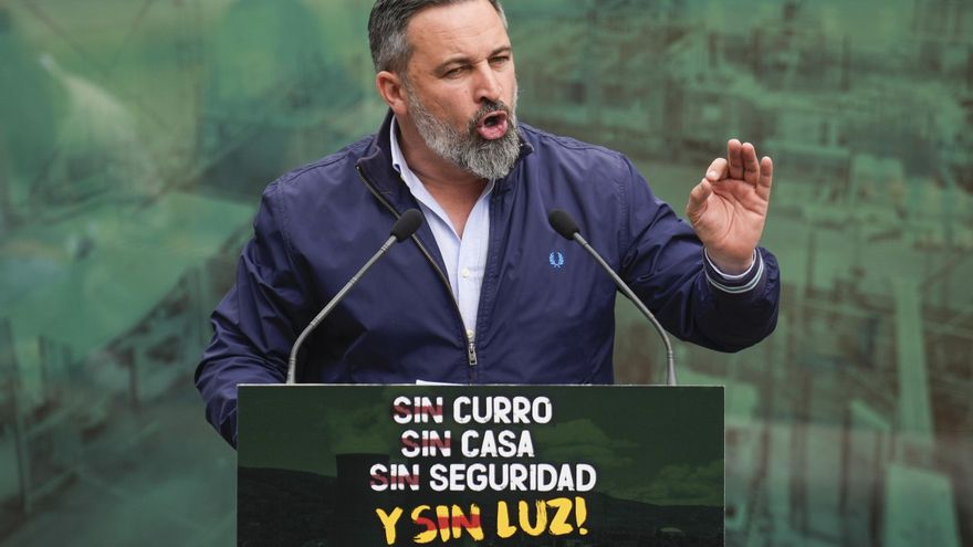 Abascal culpa a Sánchez del apagón y de "todos los fallos que sufren los españoles"
