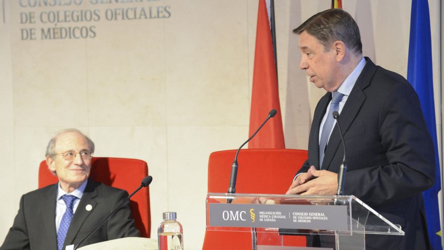 El ministro en la presentación del libro