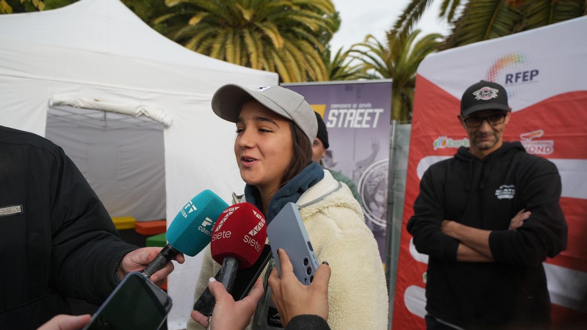 Natalia Lozano ,durante la primera jornada de la Iberdrola Skate Series 2025 en Córdoba