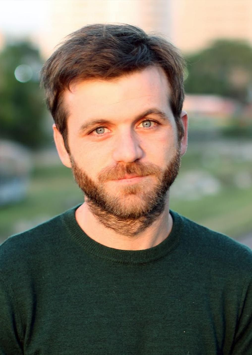 Tomás Downey nació en Buenos Aires, en 1984.