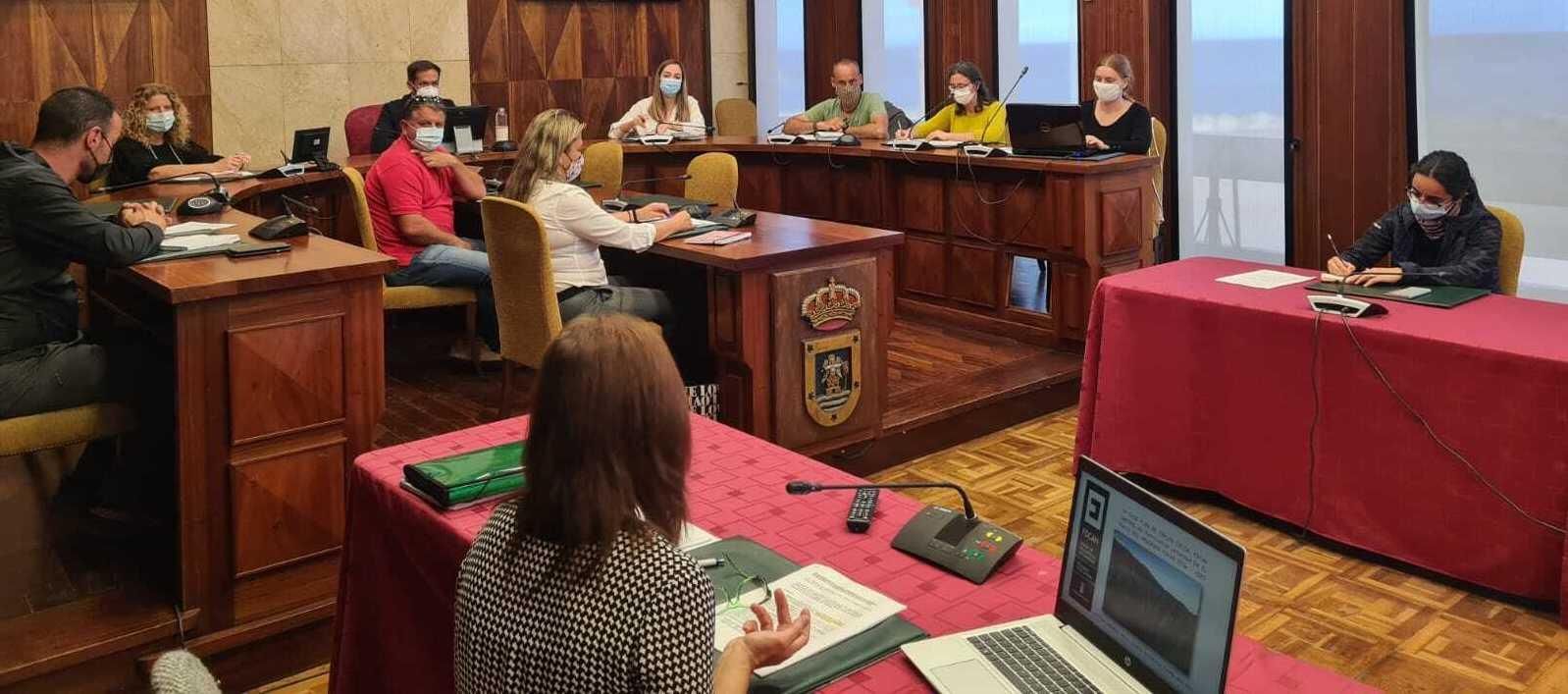 Reunión con el colectivo 'SinRaboGato'.