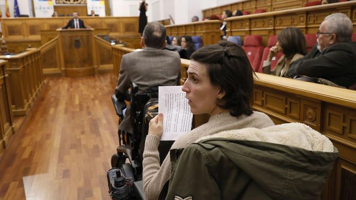 Un momento del Pleno institucional por el Día de las Personas con Discapacidad, en las Cortes de Castilla-La Mancha