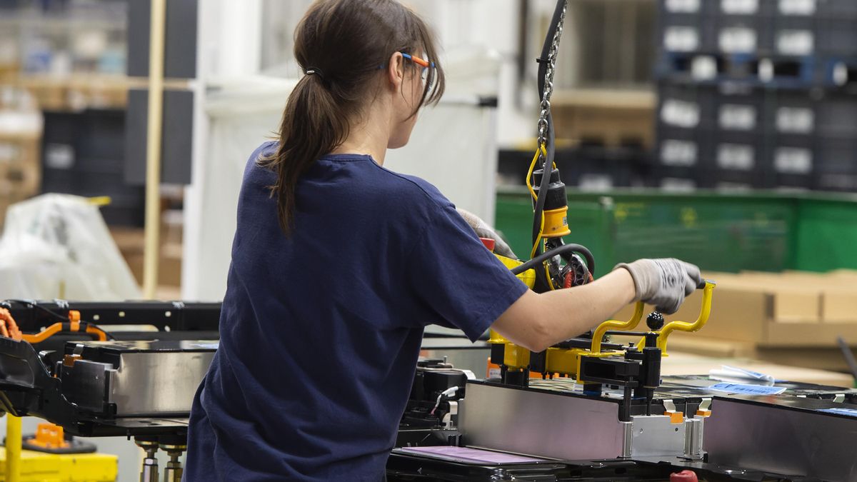 El empleo en el sector del automóvil español bate récords a contracorriente