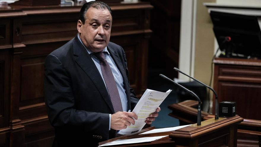 Canarias mira con "preocupación" el suministro de las vacunas contra la COVID-19