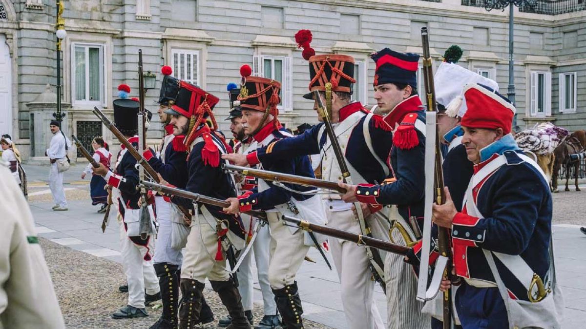 Recreación histórica del 2 mayo de 1808 en la plaza de Oriente