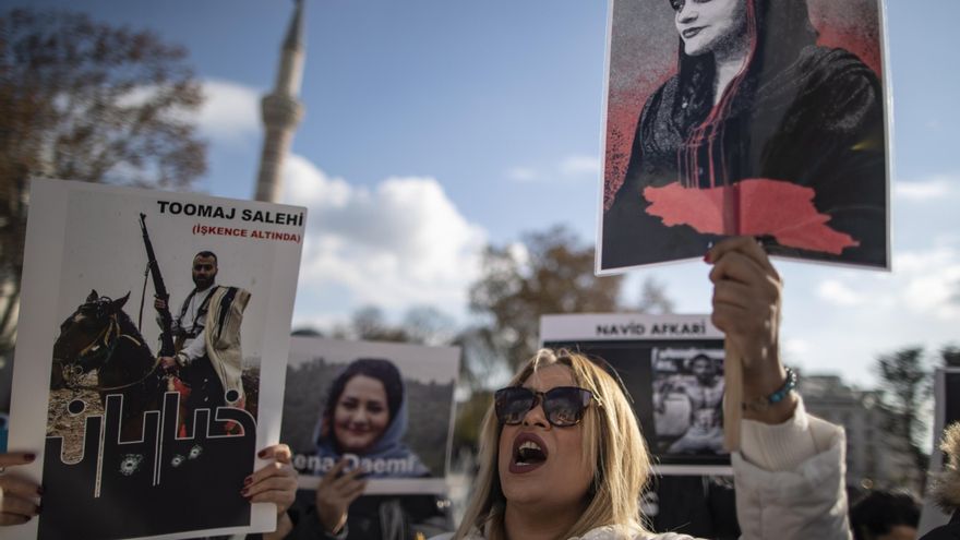 Irán ejecuta en público a un segundo manifestante por participar en protestas