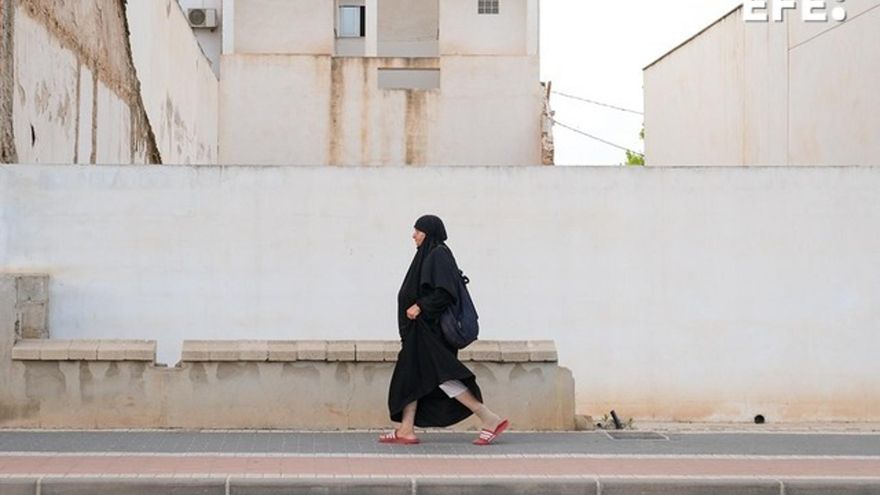 Los imanes de Torre Pacheco piden a los jóvenes que se queden en casa en la cuarta noche