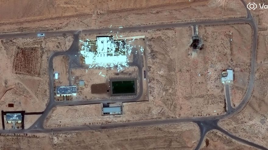Imagen de las secuelas de los ataques aéreos a la base de misiles iraní de Kerman.