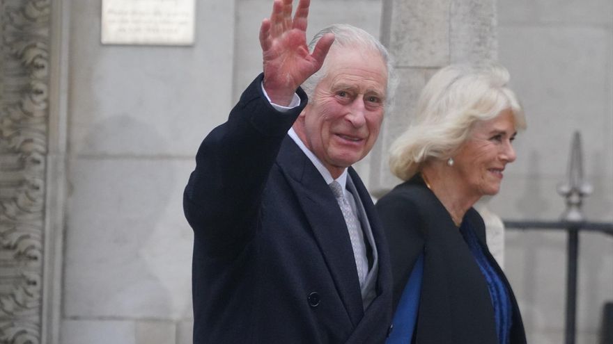 Carlos III padece cáncer y recibirá tratamiento, según el Palacio de Buckingham