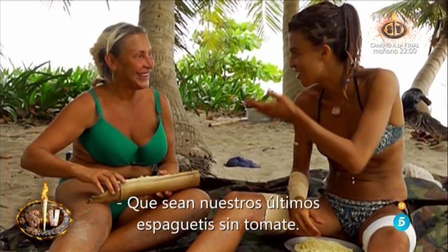 Sofía y Raquel comen por su lado