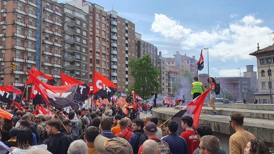 Una alianza sindical "histórica" para defender a 'Las seis de La Suiza': "No podemos agachar la cabeza"