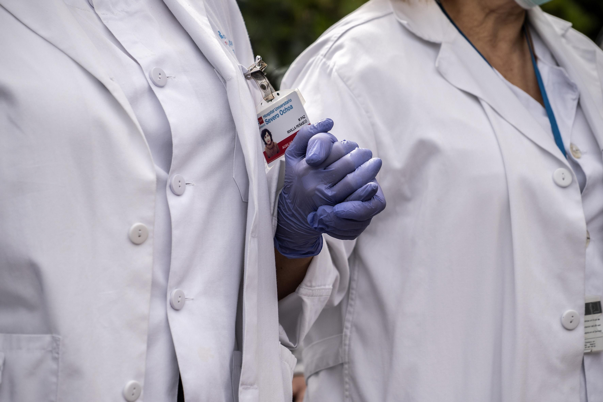 Acto homenaje a Esteban, el enfermero fallecido con coronavirus del Hospital Severo Ochoa