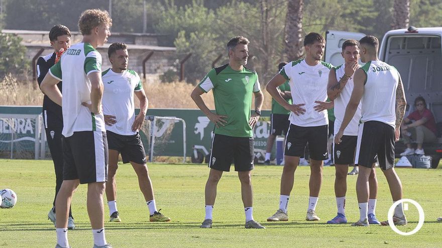 Del césped a los despachos: la doble estrategia del Córdoba CF para dar el salto en Segunda División