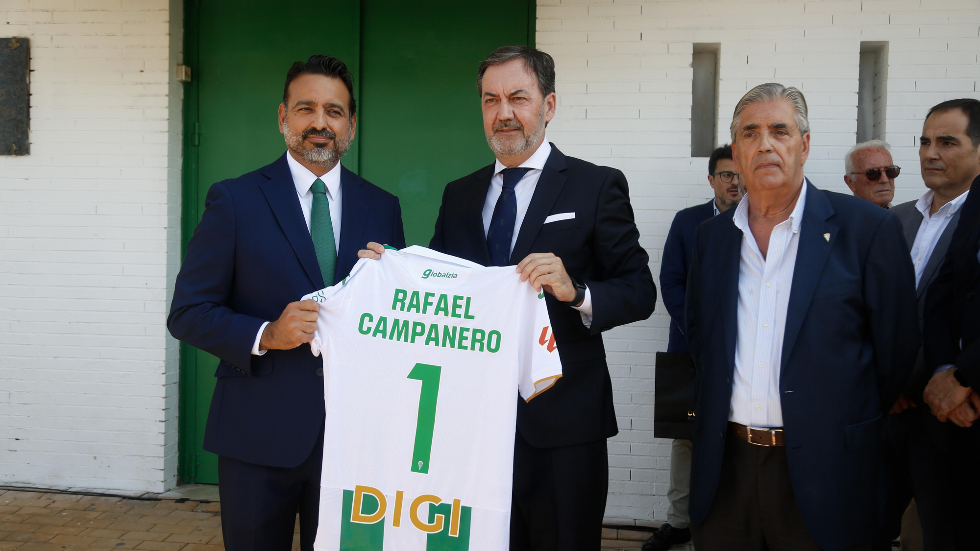 Homenaje a Rafael Campanero en la Puerta 0 de El Arcángel