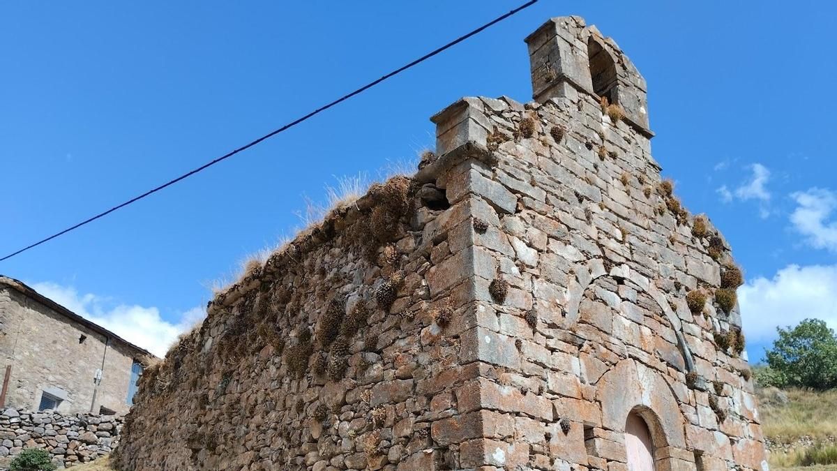 El deterioro lleva a la Lista Roja de Hispania Nostra a la ermita de Quejo en La Cueta, el pueblo más alto de León