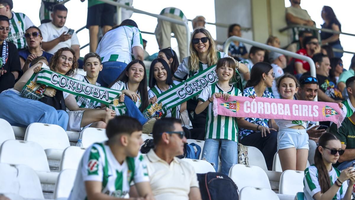 Grada Blanquiverde del Córdoba CF - Sporting de Gijón