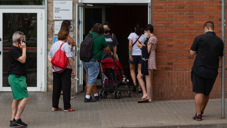 La explosión de contagios pone en jaque otra vez a la Atención Primaria