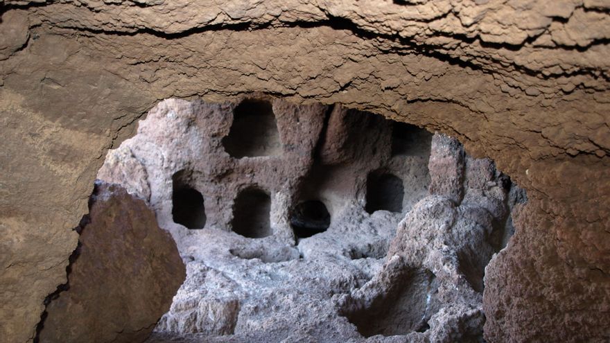 Graneros colectivos de los aborígenes de Gran Canaria.