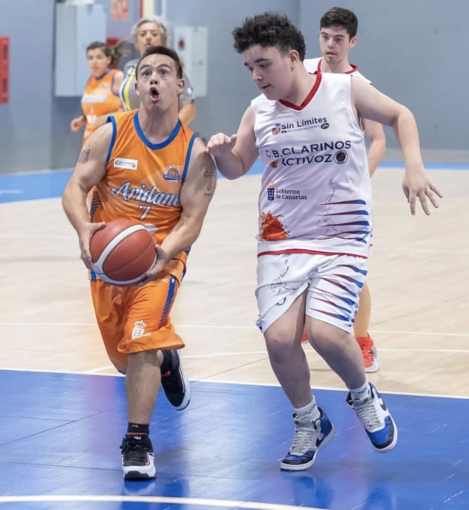 Imagen de archivo de participantes  en ‘Baloncesto Sin Límites Plátano de Canarias’.