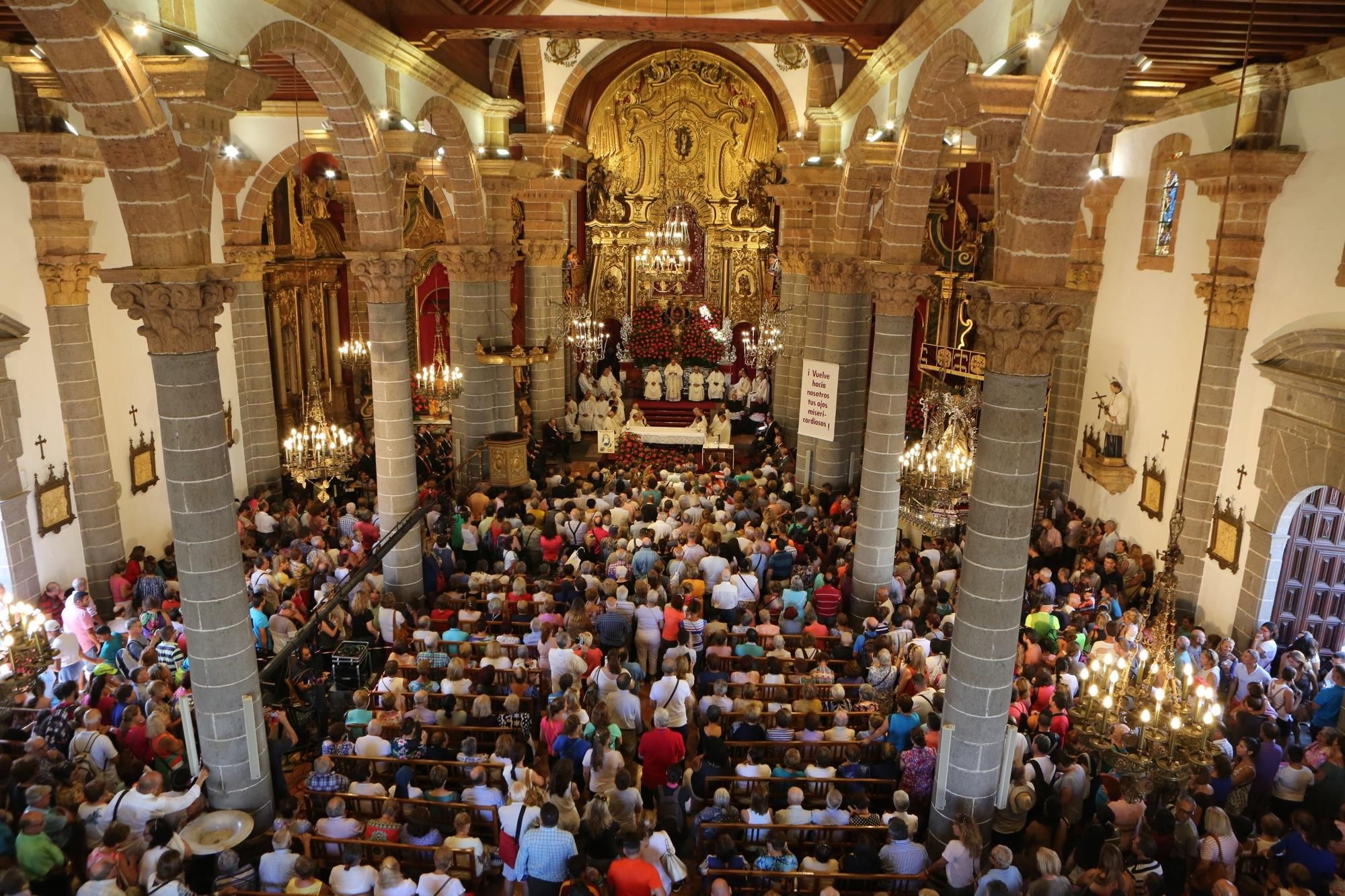 Misa de la Virgen del Pino en la Basílica de Teror (ALEJANDRO RAMOS)