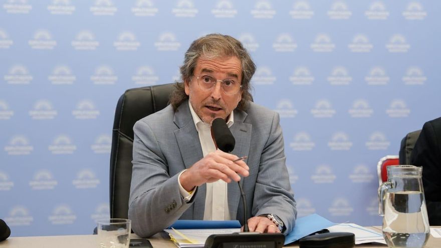 El oficialismo negocia modificaciones con los gobernadores para aprobar el Súper RIGI a fin de mes