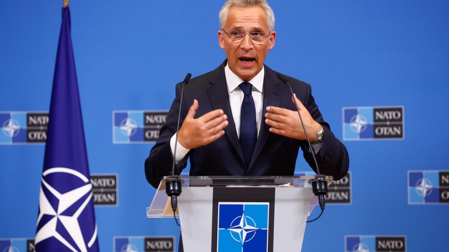 El secretario general de la OTAN, Jens Stoltenberg, asiste a una conferencia de prensa conjunta con el Secretario de Estado de los Estados Unidos, Anthony Blinken, después de una reunión en la sede de la OTAN en Bruselas este 9 de septiembre. EFE/EPA/STEPHANIE LECOCQ