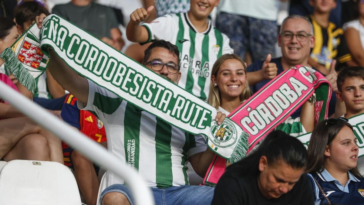 Grada Blanquiverde del Córdoba CF - UD Almería
