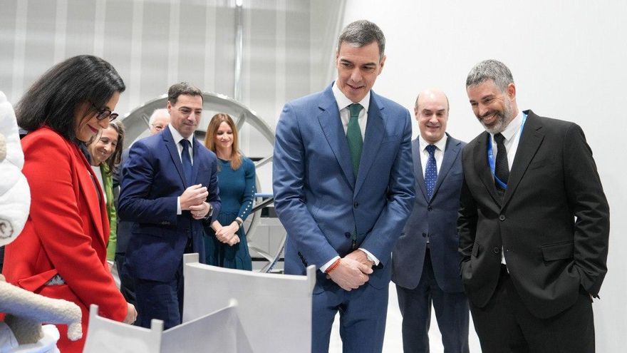 Sánchez y Pradales sacan pecho de ITP Aero como "garantía de futuro para la defensa y para la economía" europea