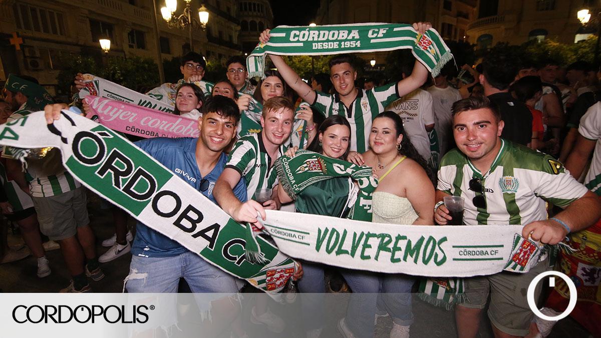 La celebración del ascenso del Córdoba CF a Segunda División se ...