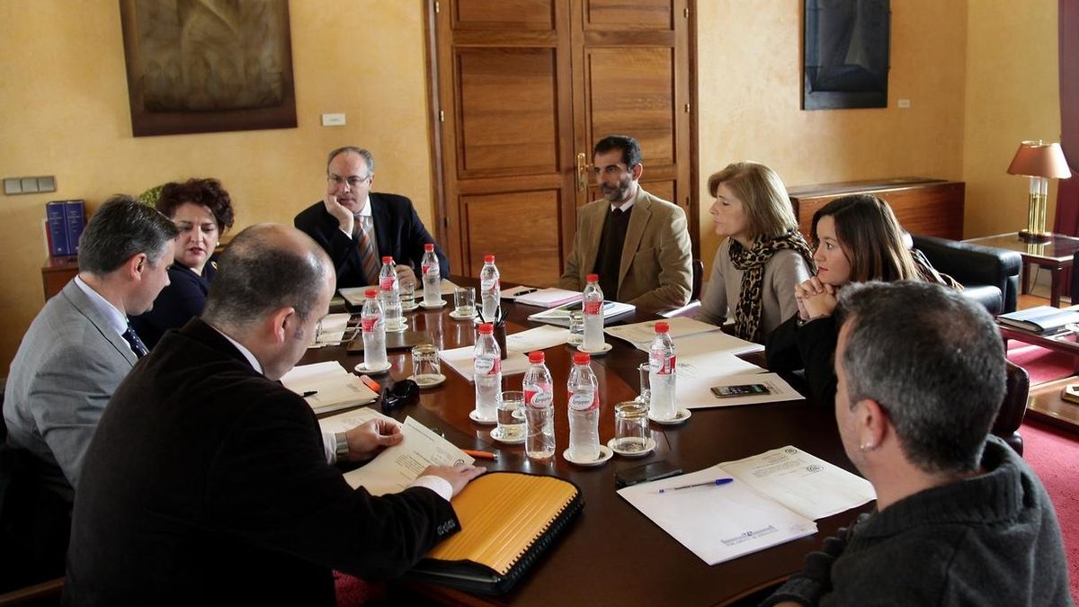 La Diputación Permanente decide el próximo martes sobre las solicitudes de sesiones extraordinarias