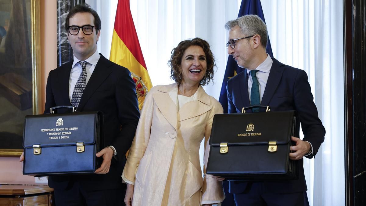 Montero pasa el testigo a Cuerpo y España: “No podríamos estar en mejores manos”