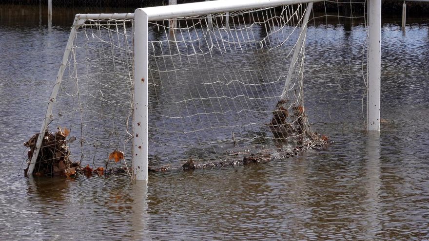 Los ríos Adaja y Chico se vuelven a desbordar a su paso por Ávila