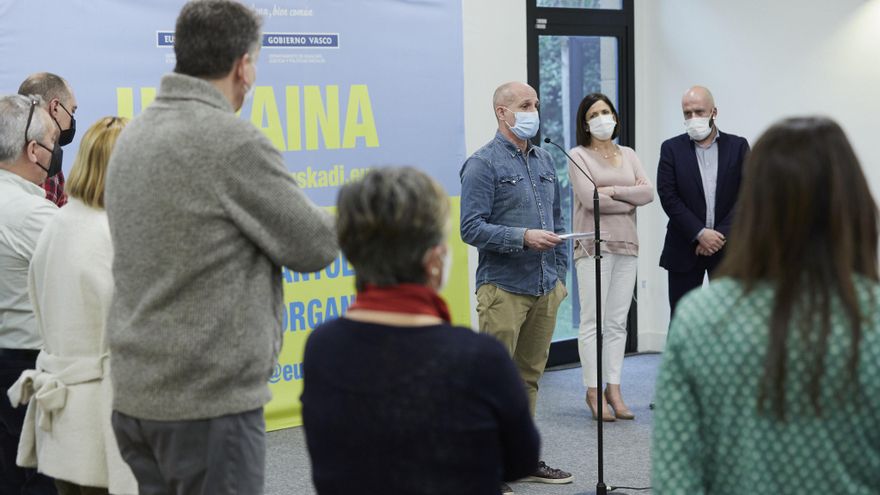 Euskadi insiste en la necesidad de un corredor humanitario que facilite la llegada de 200 jóvenes de Chernóbil