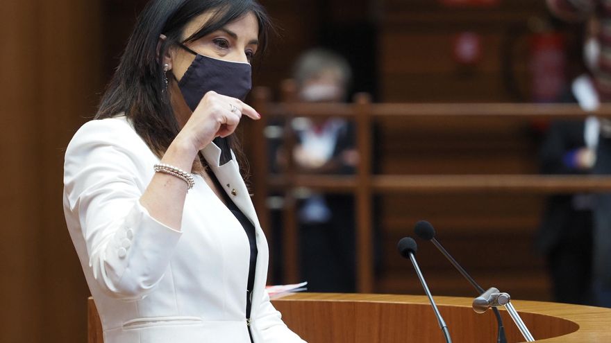 La procuradora socialista Ana Sánchez defiende a Tudanca en el debate de la moción de censura