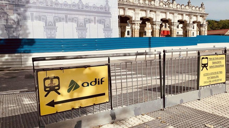 Autobuses alternativos y billetes gratis en Euskotren por los cortes de Renfe entre Donostia e Irún este verano