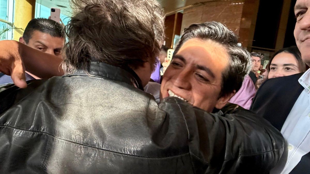 Javier Milei y Gonzalo Roca, su principal candidato a diputado en la provincia de Córdoba.