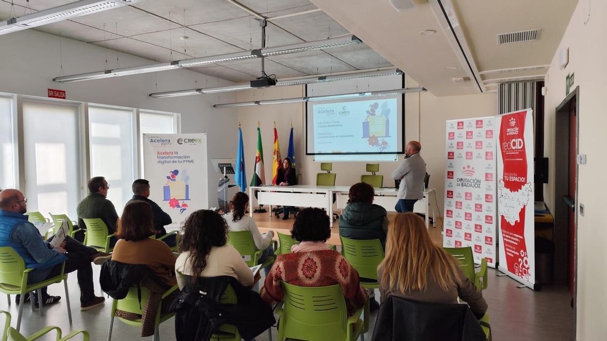 Digitalización sin coste para pymes y autónomos de Cáceres a través del proyecto Oficinas Acelera Pyme